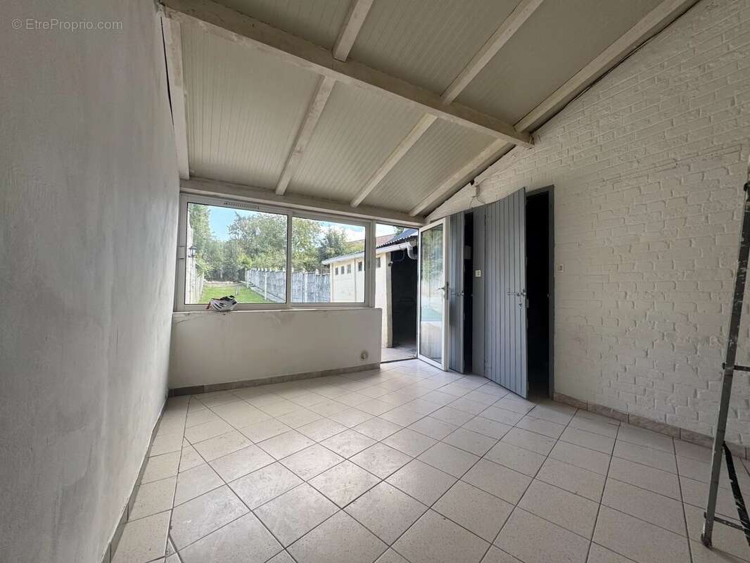 Maison de Village à Vendre à Walincourt-Selvigny - photo 2
