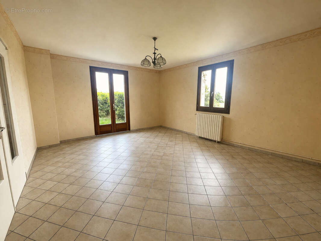Appartement à NOUZIERS
