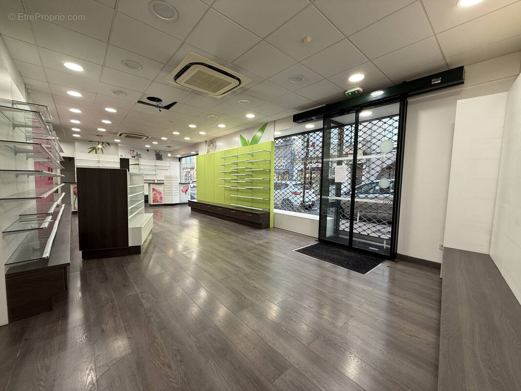 Commerce à SAINT-AFFRIQUE