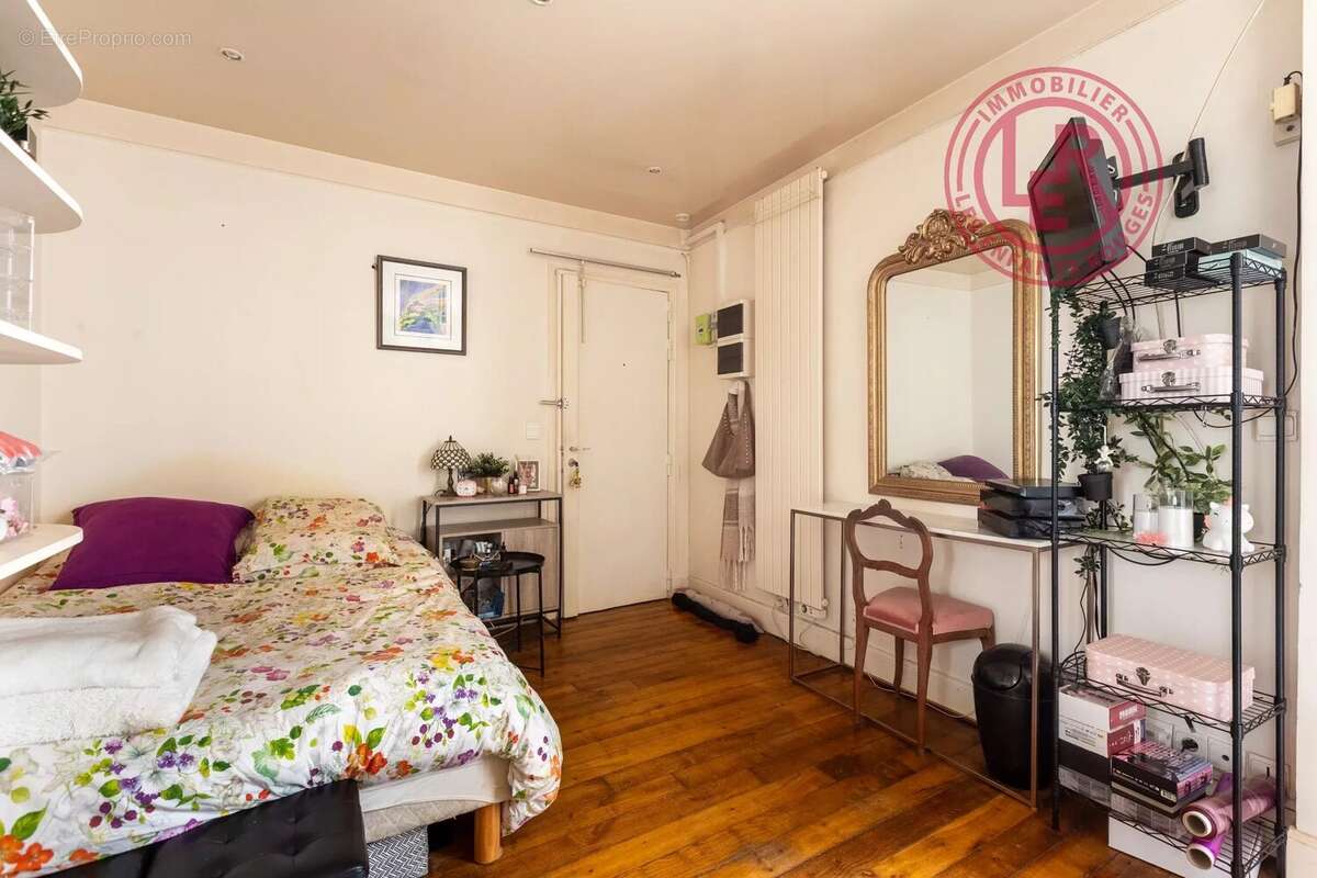 Appartement à PARIS-6E