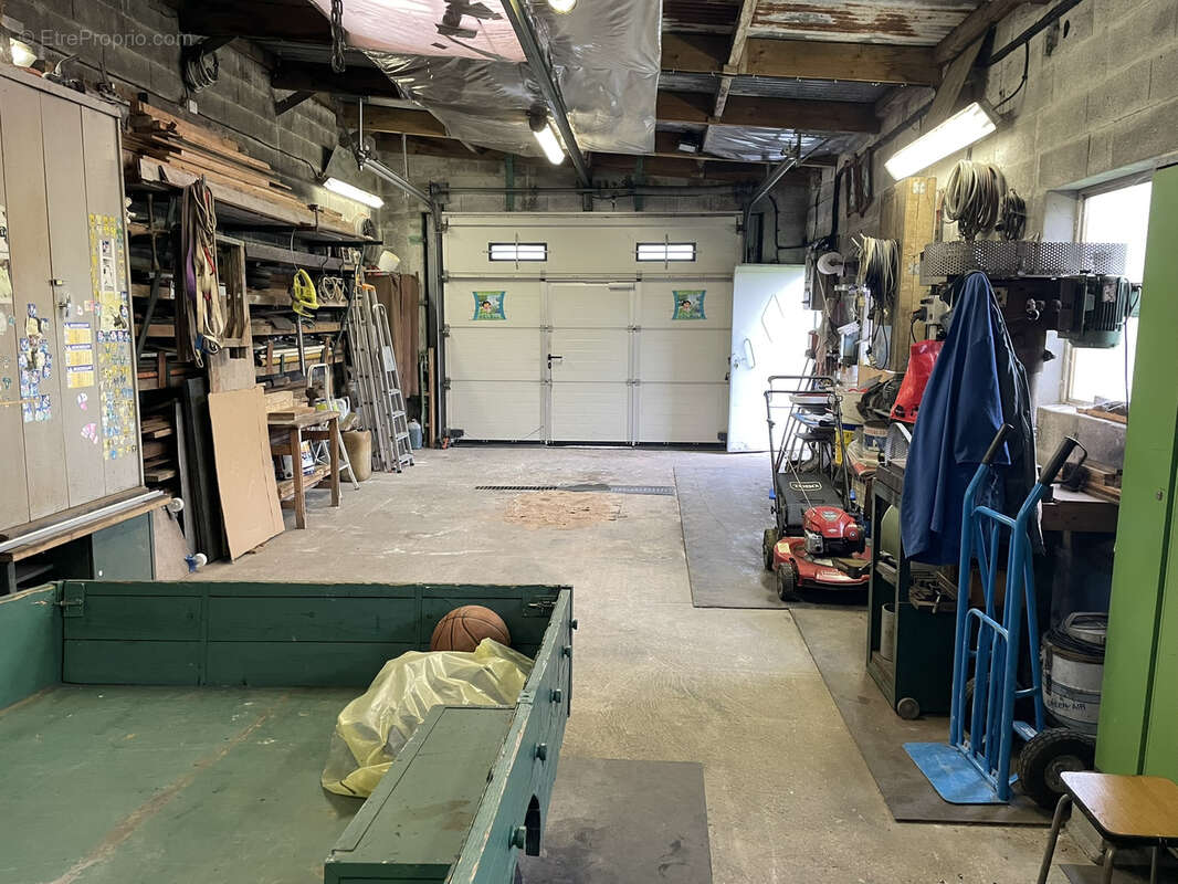 Maison à OSTRICOURT