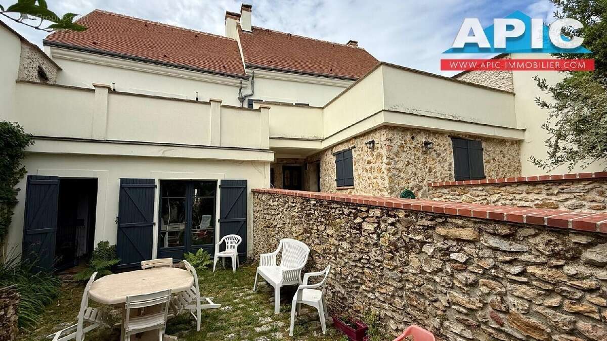 Maison 229 m² à Groslay  - photo 16
