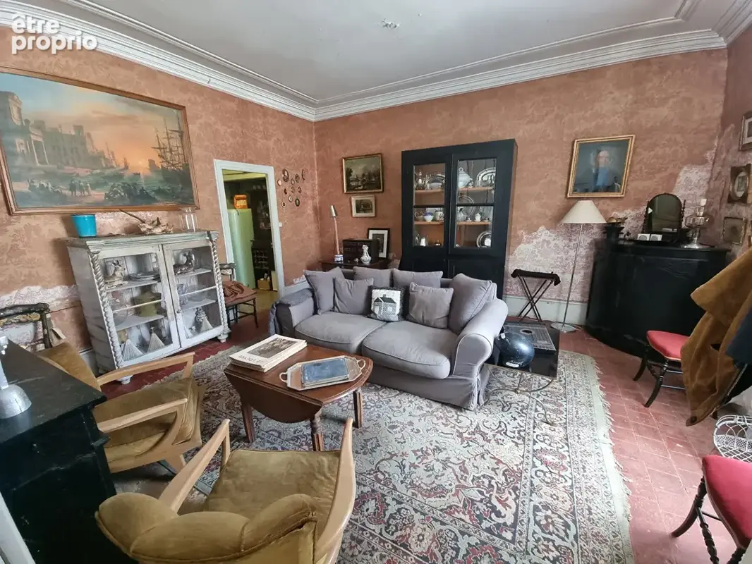 A vendre, demeure de caractère avec jardin et appartement à Pougues-les-Eaux. - photo 6