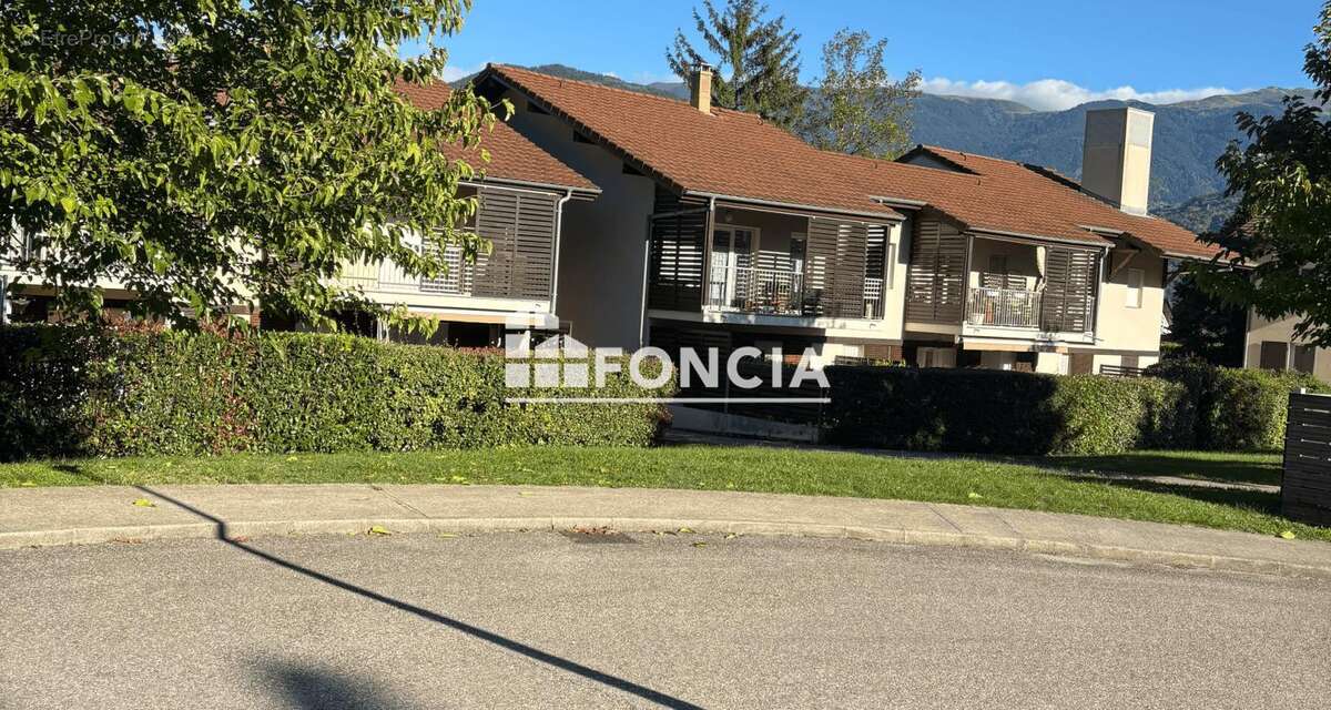 À vendre ,Spacieux T4 dans résidence recherchée avec vue exceptionnelle sur Belledonne - photo 18