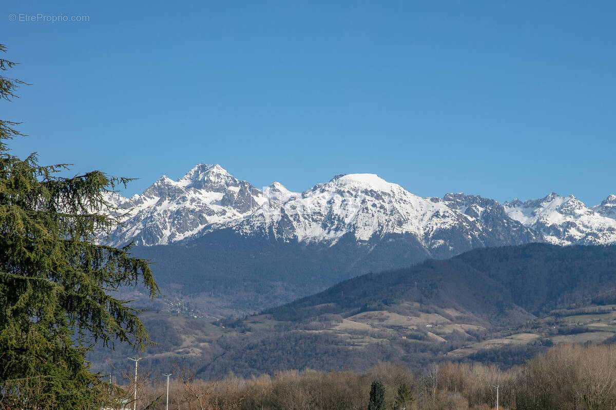 Appartement à MEYLAN