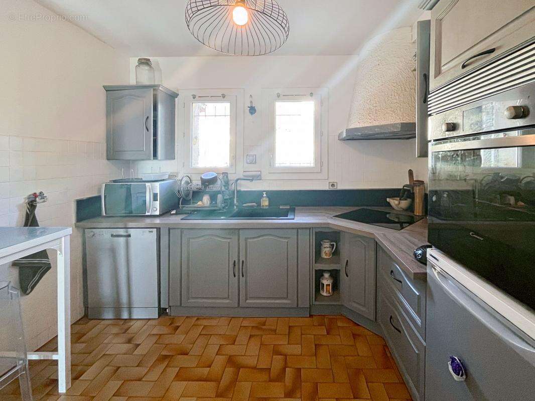 Maison à LA VALETTE-DU-VAR