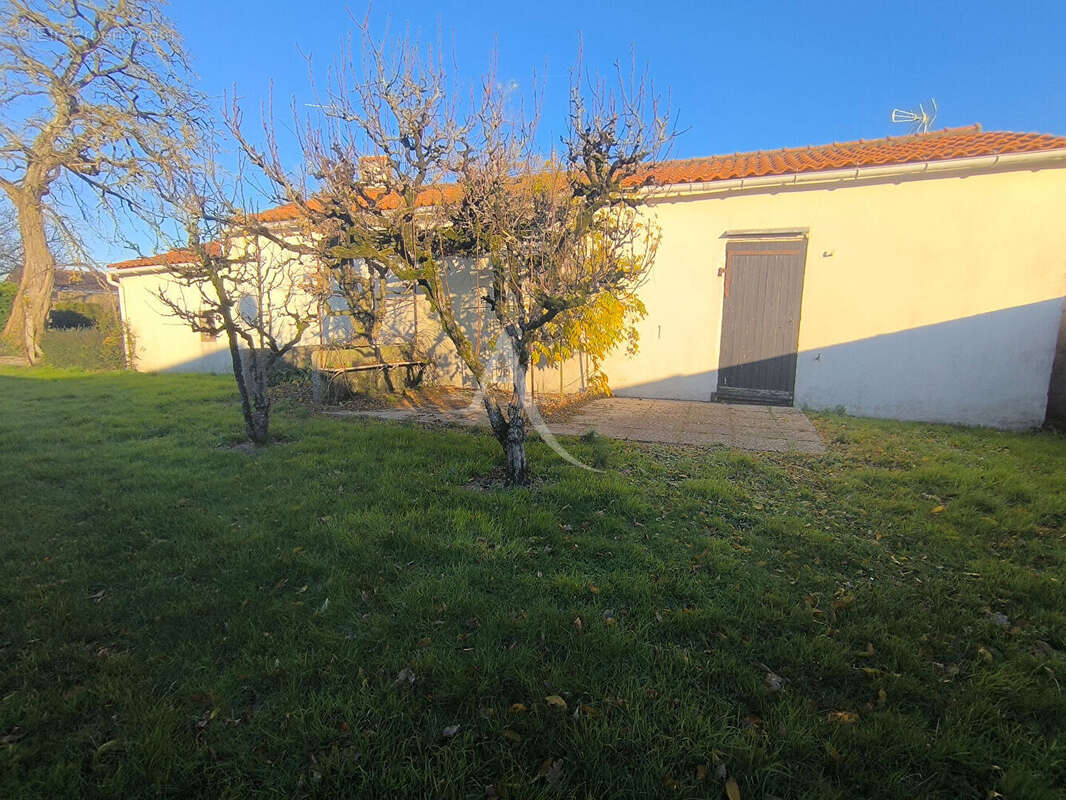 Maison à GROSBREUIL