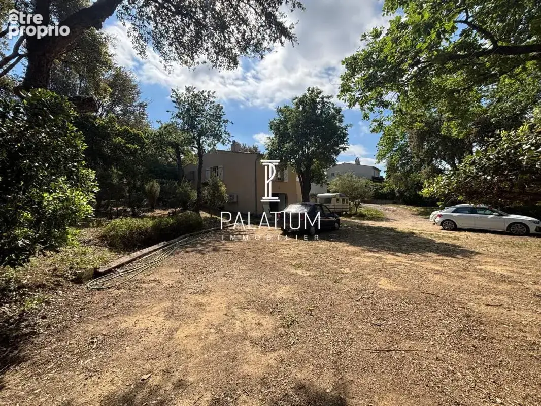 RARE - Villa à rénover avec fort potentiel - Terrain 1310 - photo 5