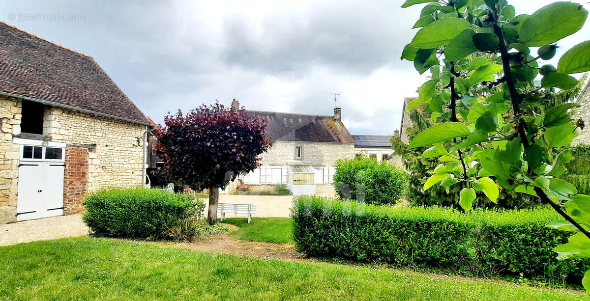 Maison à CHAMPLAY
