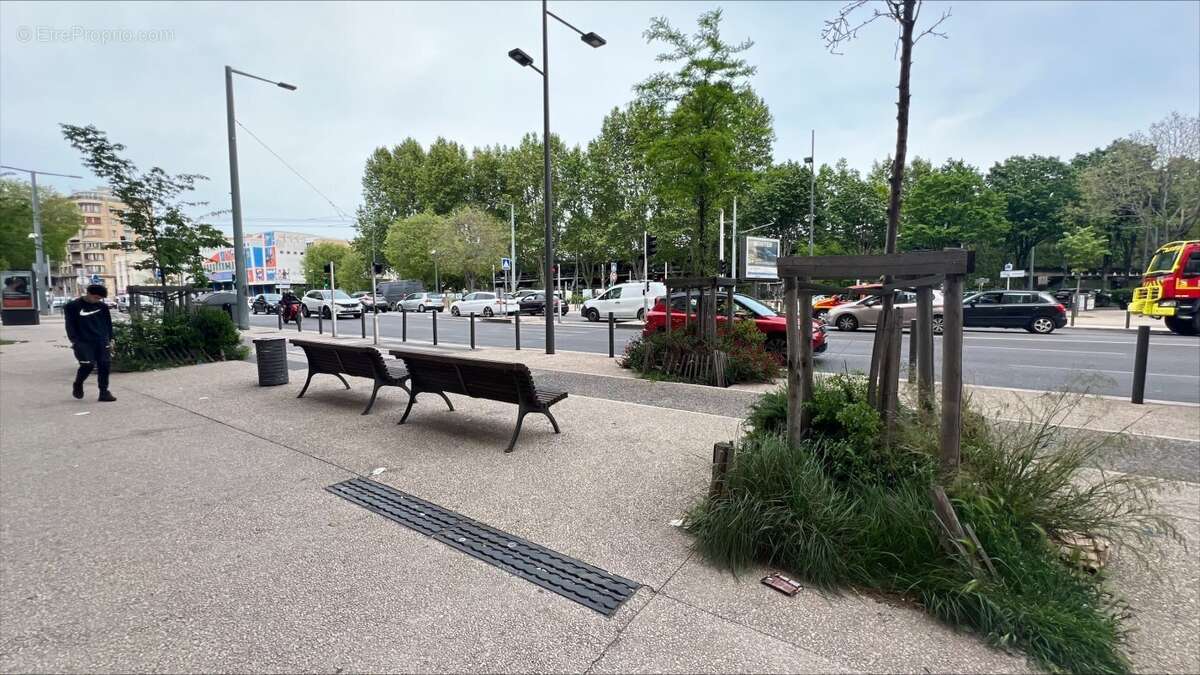 Commerce à MARSEILLE-4E