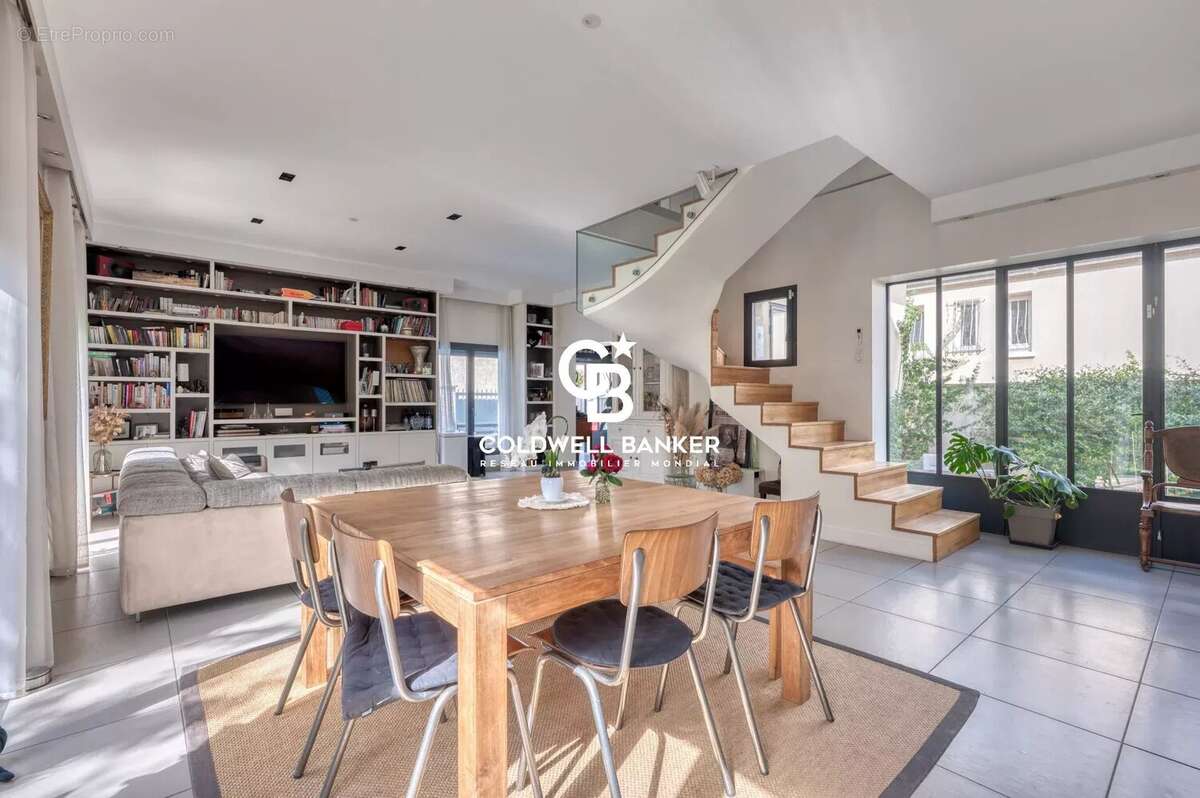 Maison à CARRIERES-SUR-SEINE