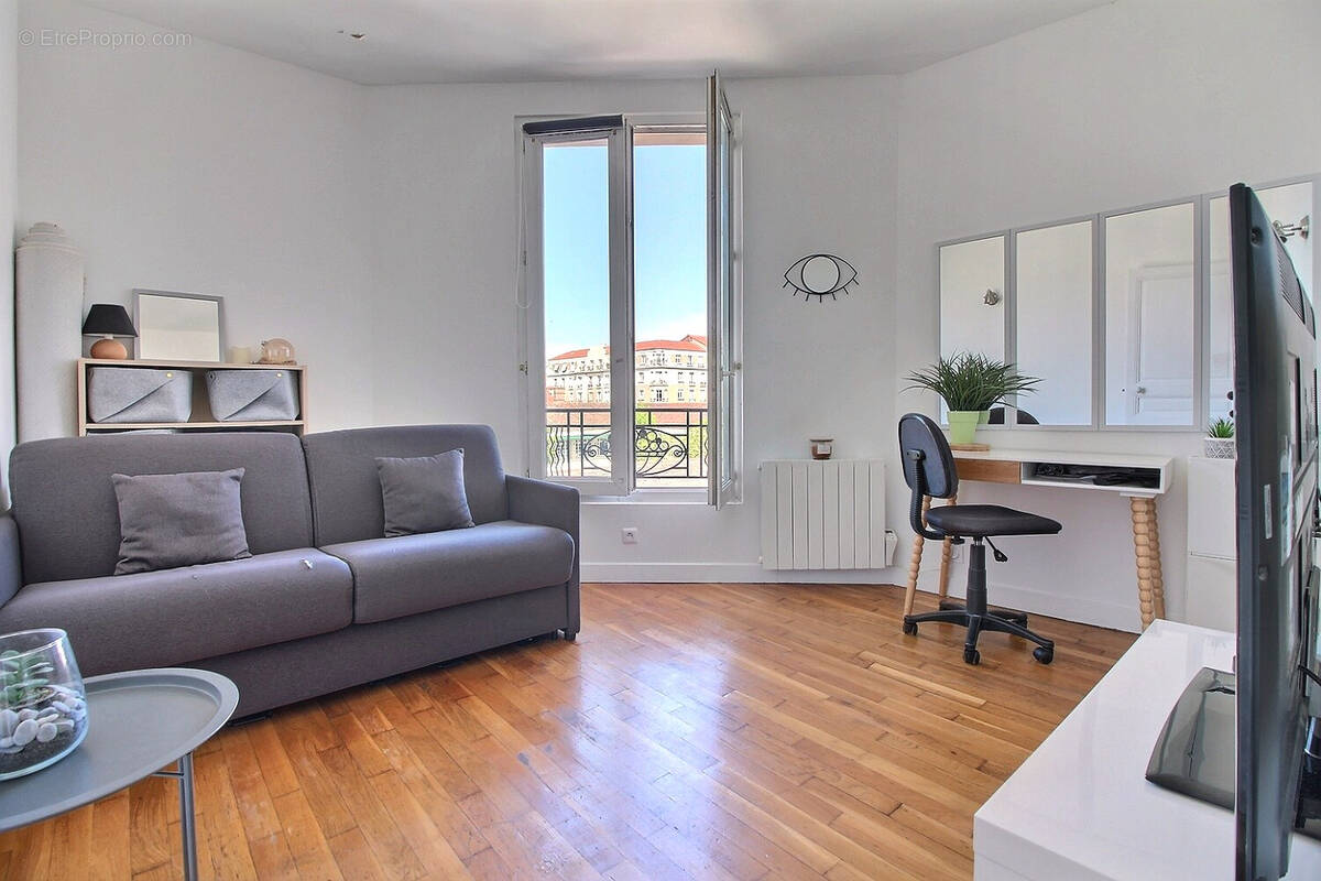Appartement à CLICHY