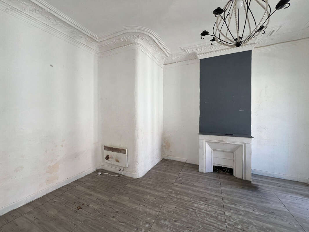 Appartement à MARSEILLE-2E