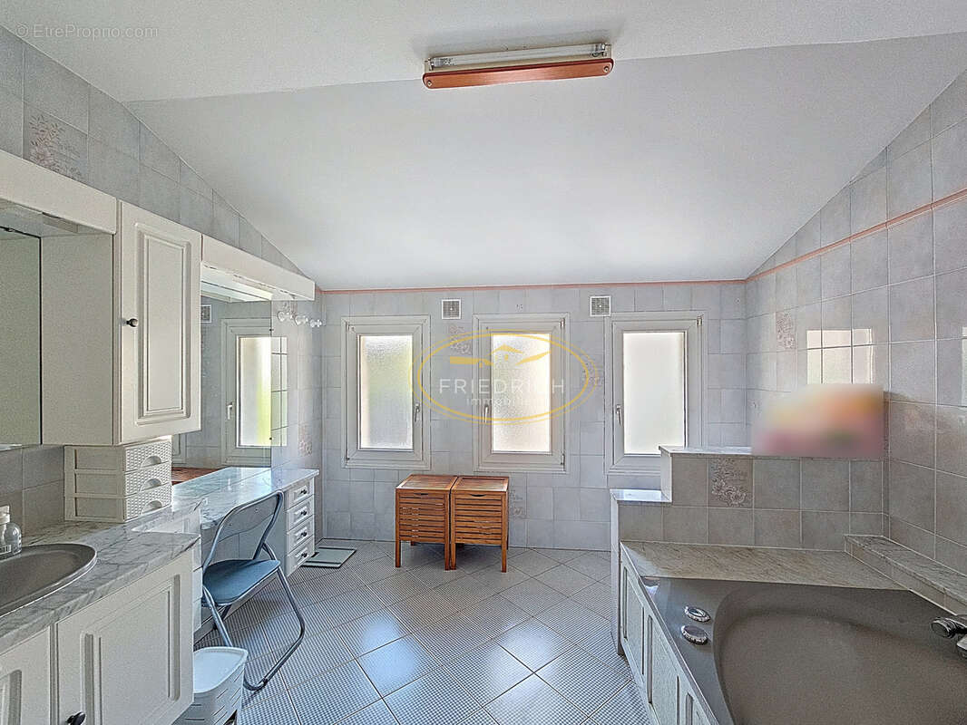 Agréable maison rénovée - idéal habitation et projet d'activité professionnelle - photo 8