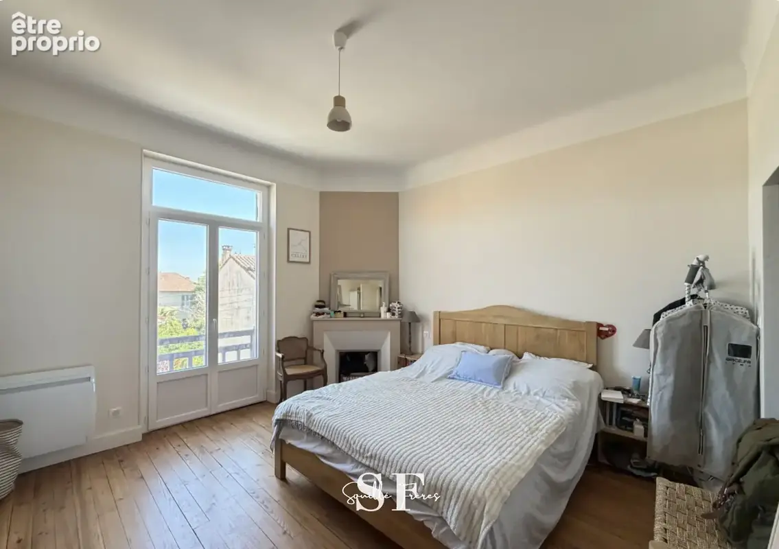 Agen - charmante maison de ville renovee avec garage et jardin - photo 6