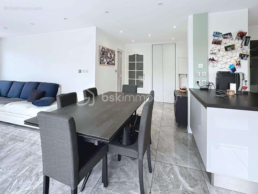 Appartement à ECHIROLLES
