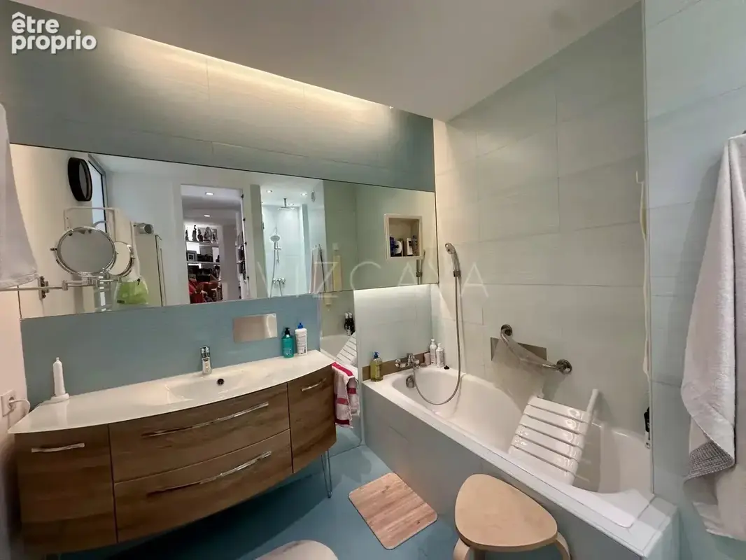 Libération – Appartement 3/4 pièces de 101 m² avec grand balcon - photo 8