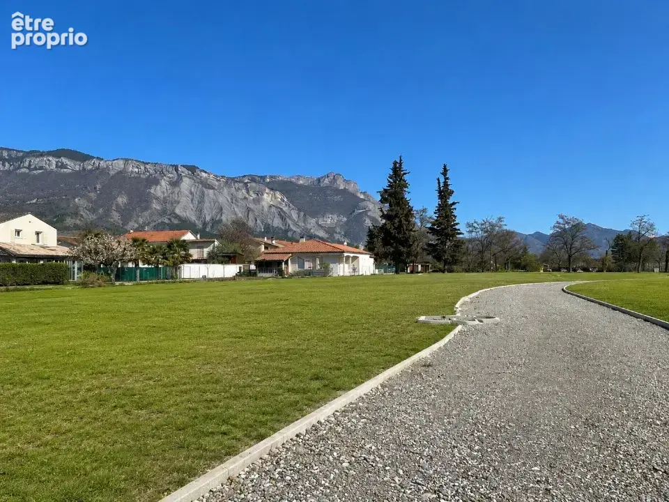 Terrain à VENTAVON