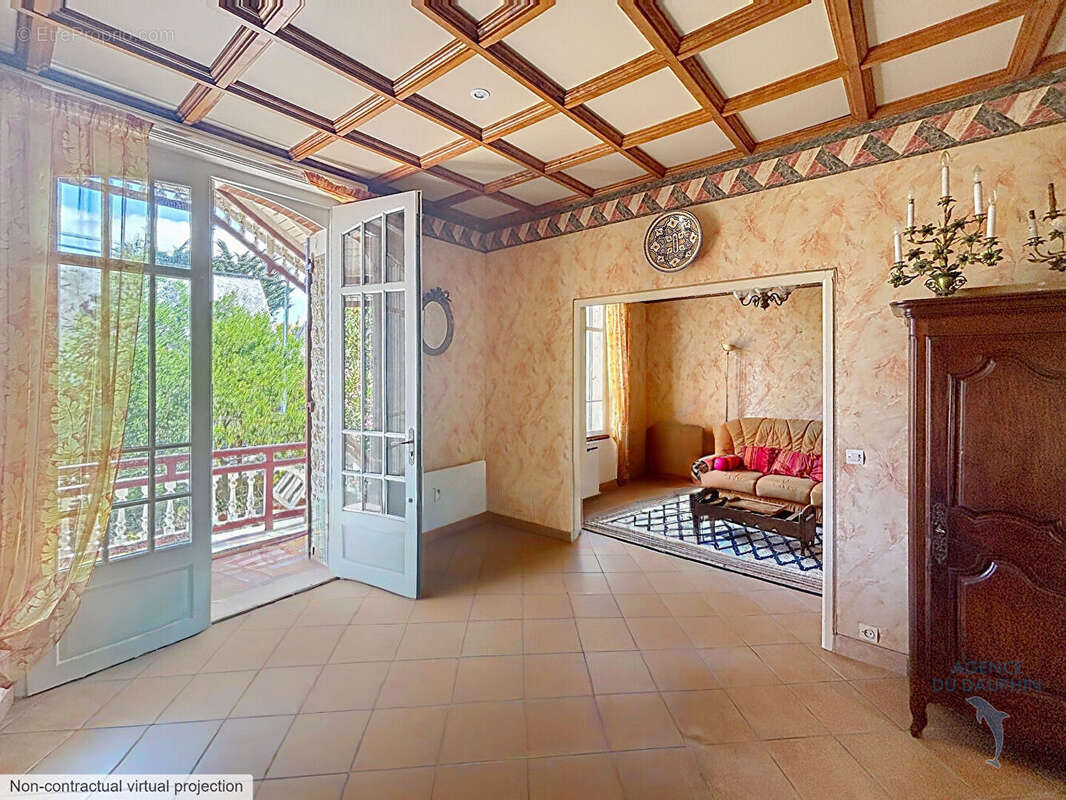 Villa de caractere  - triangle d'or - photo 3