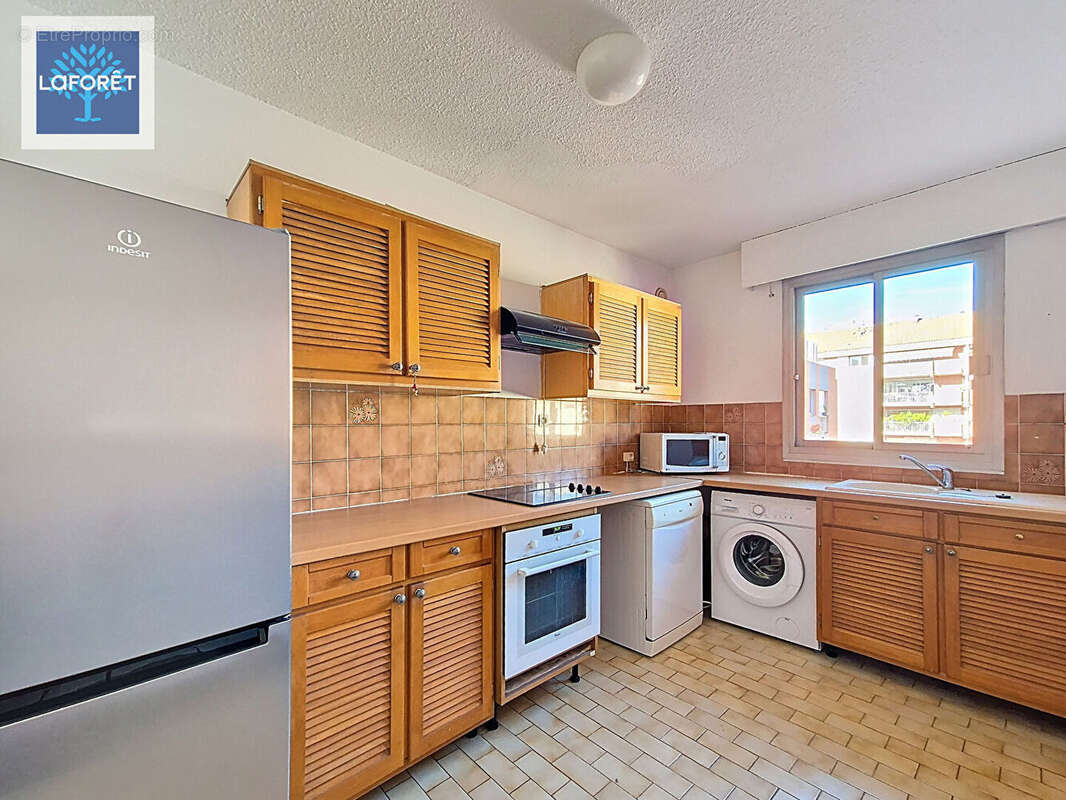 Appartement à VALLAURIS