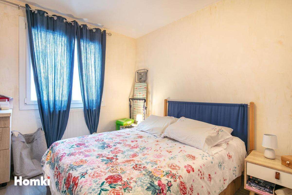 Appartement à FONTAINE