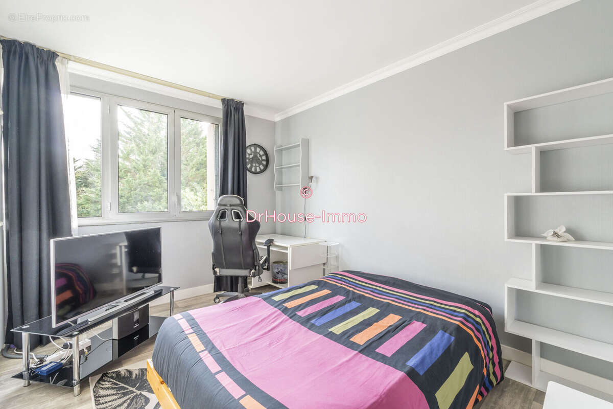 Appartement à LA CELLE-SAINT-CLOUD