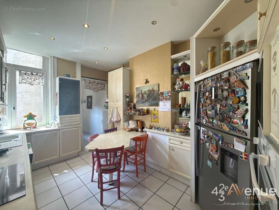 Appartement 115 m² à Saint-Etienne  - photo 5
