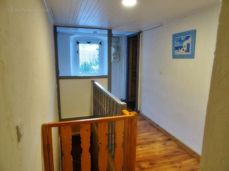 En Savoie (73), à vendre Vallée de La Maurienne, maison P8 rénovée, cave, voutes, terrain, combles, stations de ski, 3 vallées - photo 21