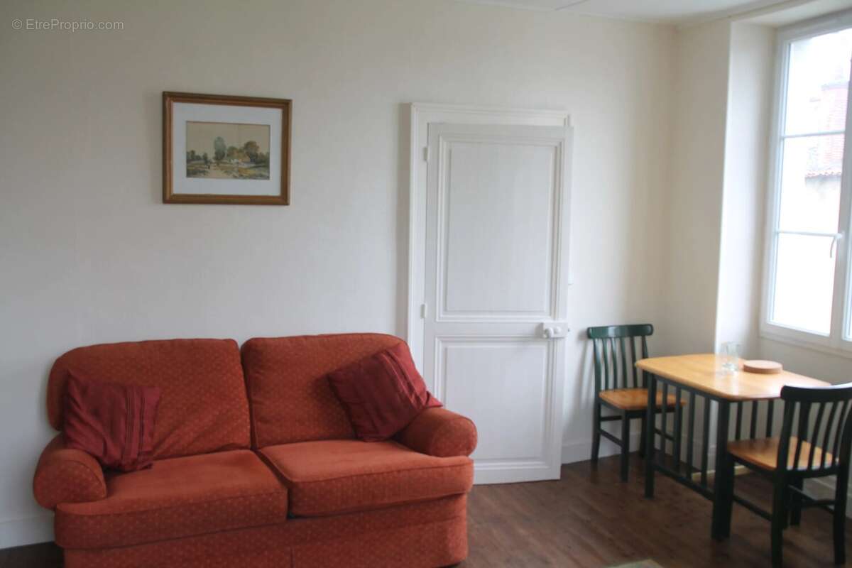 Excellente opportunité d'investissement : immeuble comprenant 3 petits appartements destinés à la location - photo 10