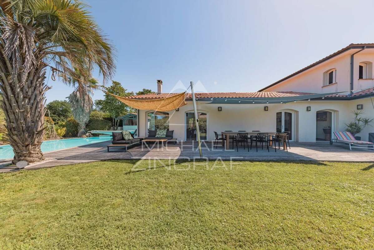 Villa contemporaine de 5 chambres - photo 15