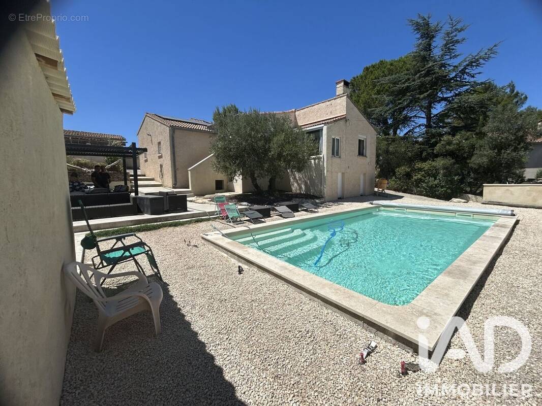 Photo 1 - Maison à ARAMON