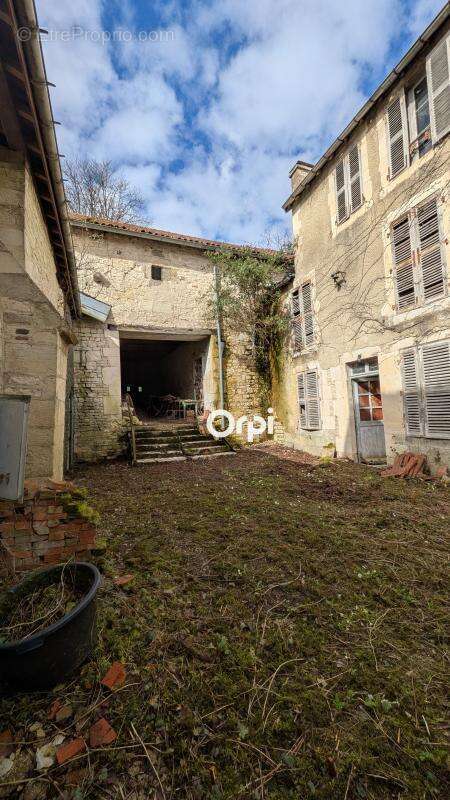 Maison à LAFERTE-SUR-AUBE