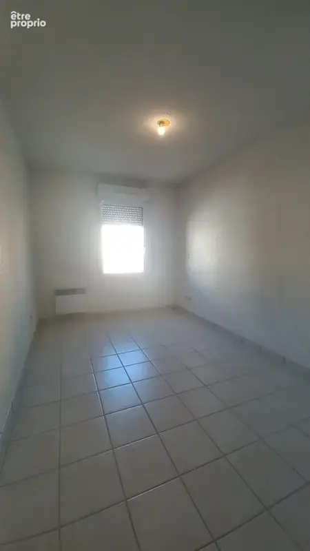 Villeneuve-les Béziers, résidence, T3 + terrasse + parking - photo 8