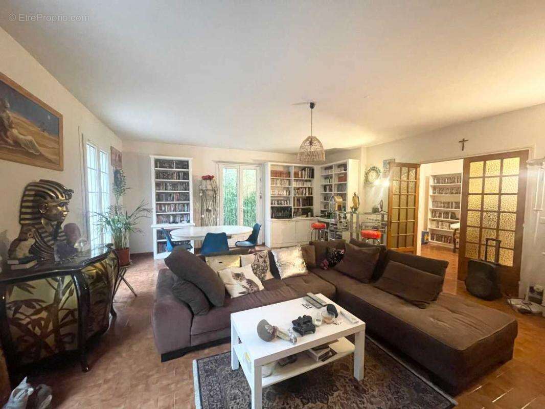 Maison à L&#039;ISLE-SUR-LA-SORGUE