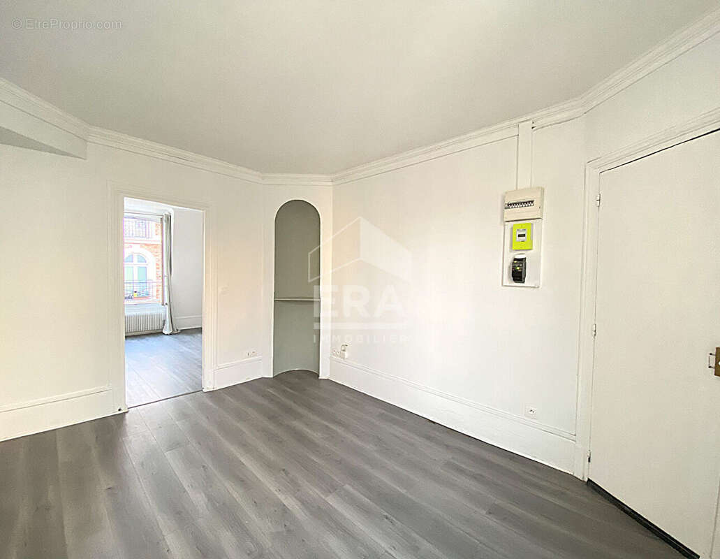 Appartement à LEVALLOIS-PERRET