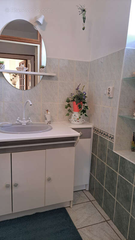 Maison à PUYLAROQUE