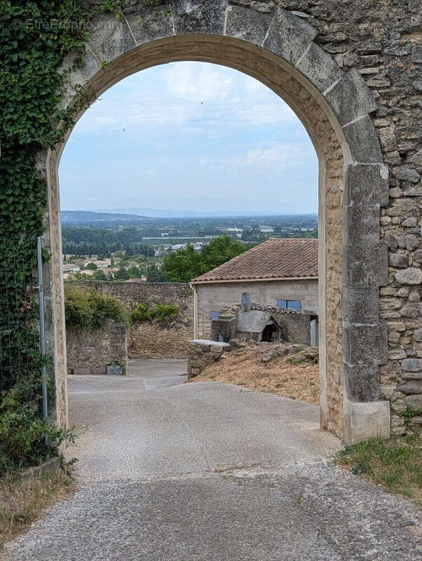 Maison 62 m² à Lagnes  - photo 9