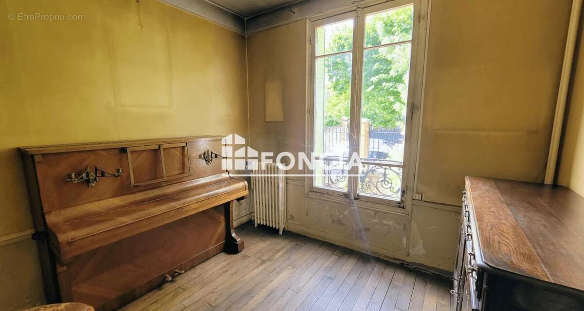 Maison de caractere a renover - photo 3