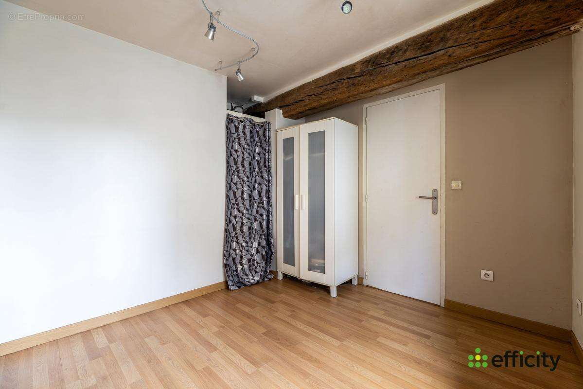Maison à CIRES-LES-MELLO