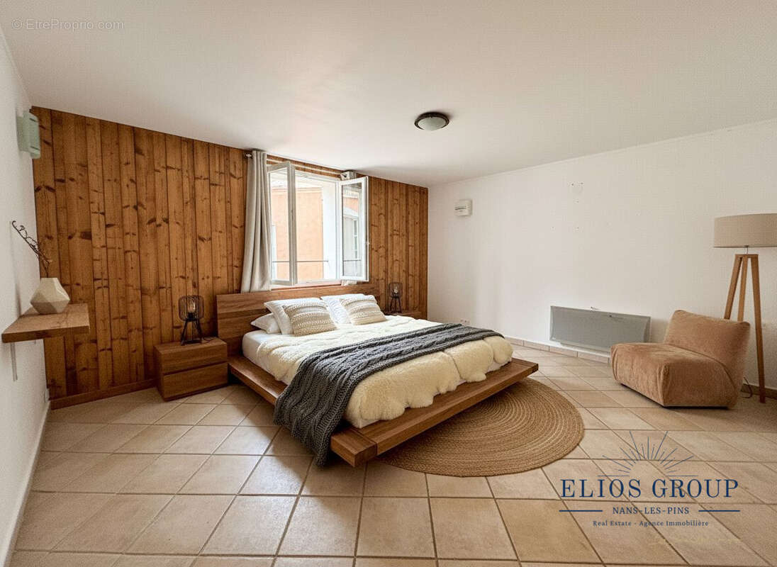 Maison à VINON-SUR-VERDON