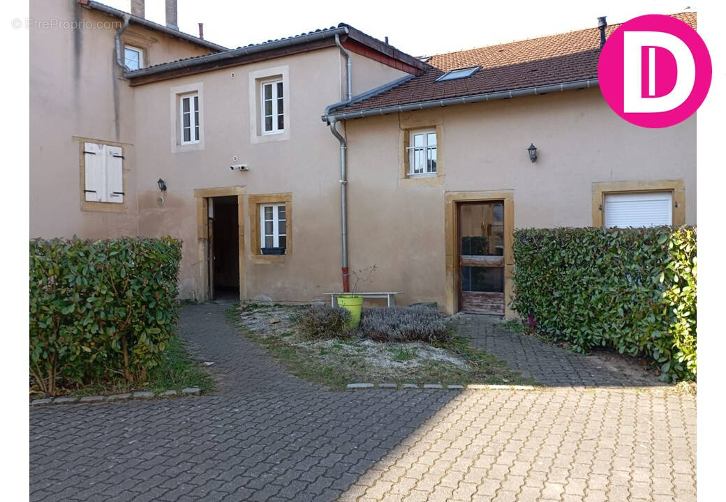 Appartement à LONGEVILLE-LES-METZ