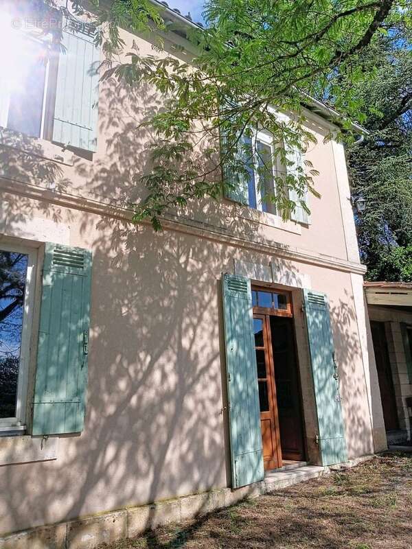 Maison à RIBERAC