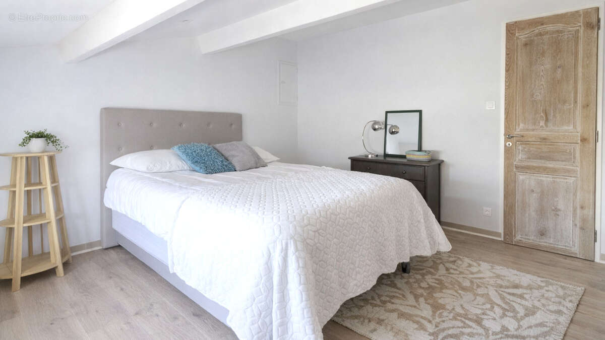 Maison à SIX-FOURS-LES-PLAGES