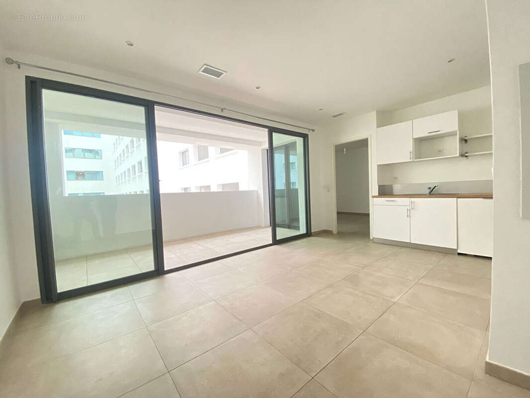 Appartement à MARSEILLE-2E