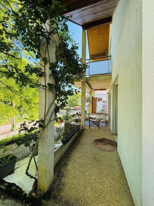 Maison à AUXON-DESSUS