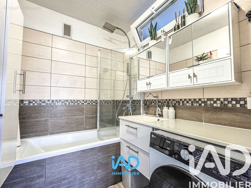 Photo 9 - Appartement à MANTES-LA-VILLE