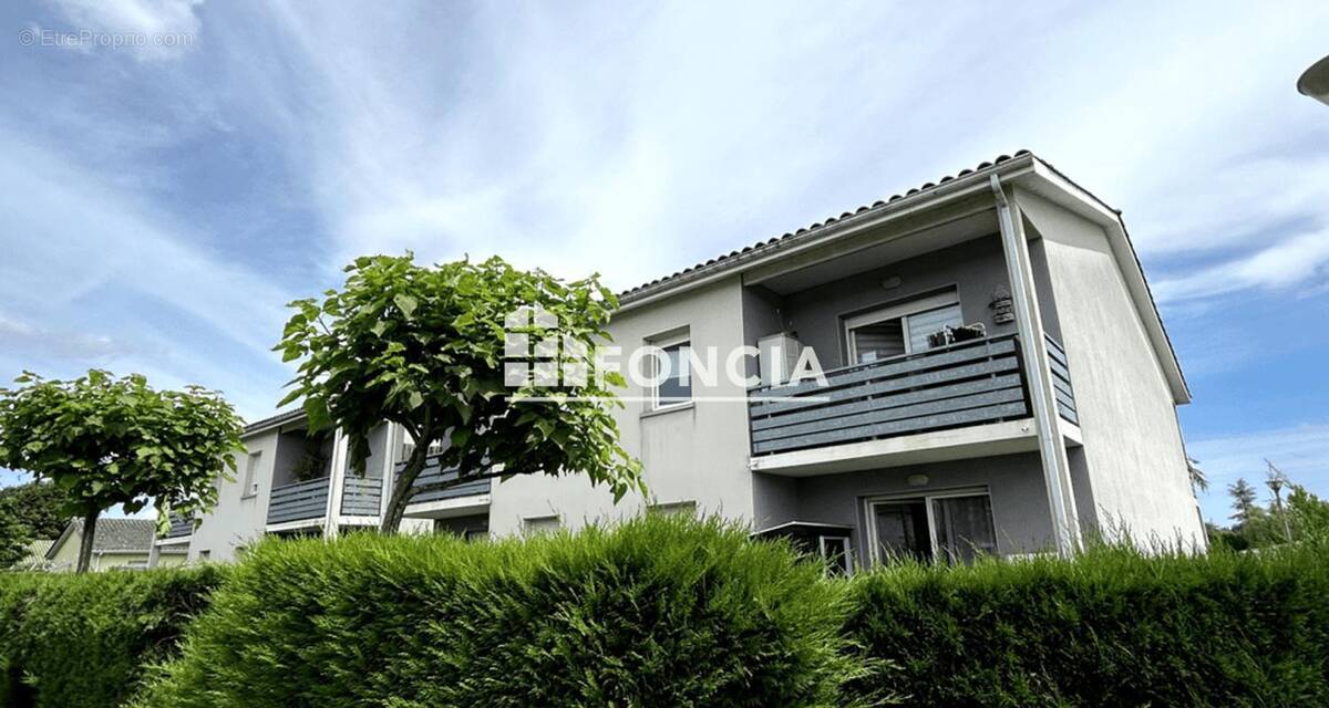 Appartement à PINEUILH