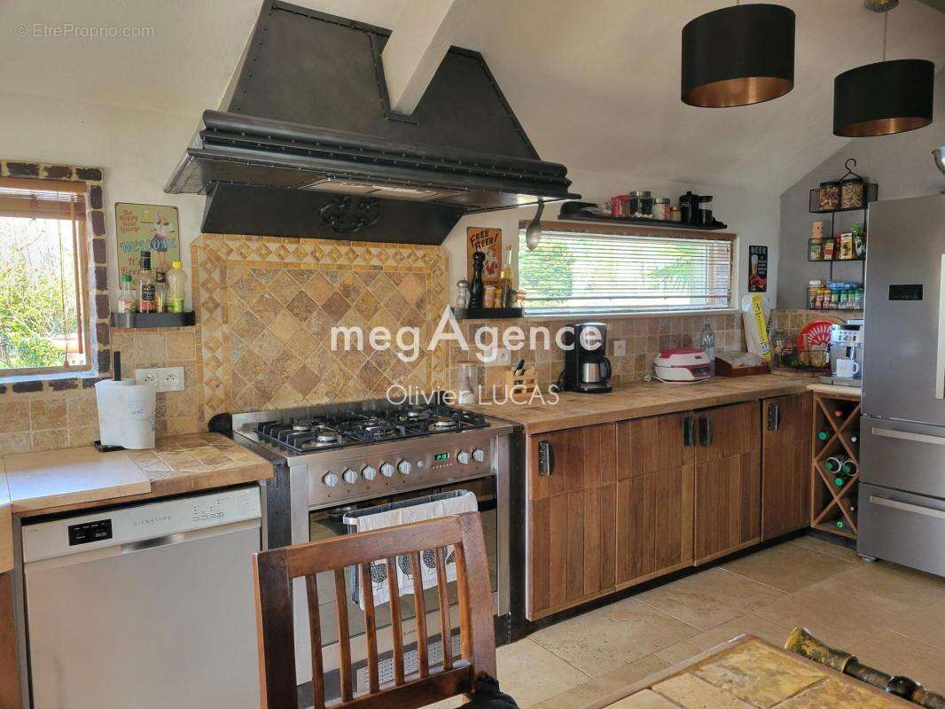 Maison à SAINT-HYMER