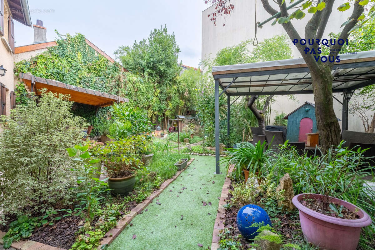 Maison à VILLEURBANNE