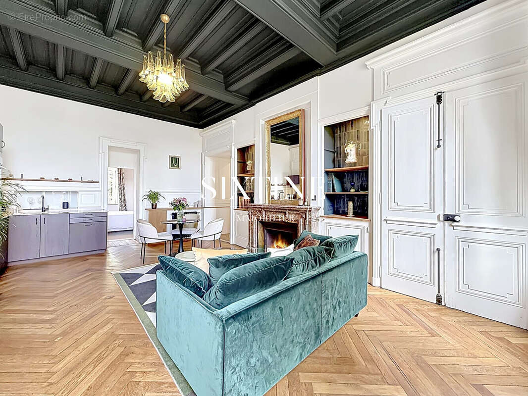 Appartement à SAINT-CYR-AU-MONT-D'OR